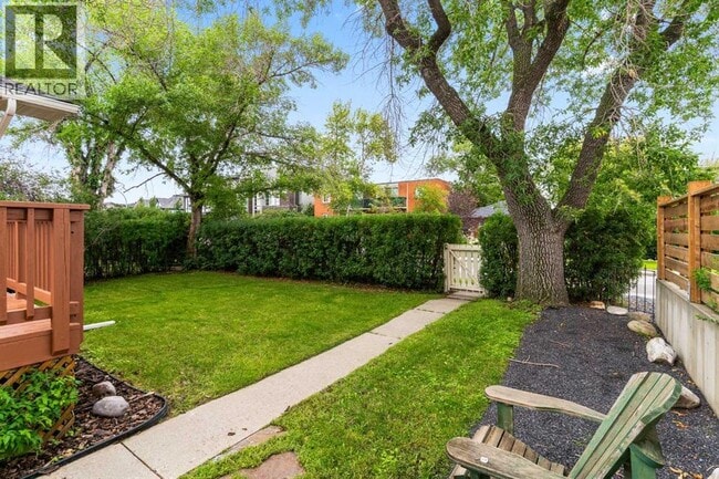 1831-118A 18a St SW in Calgary, AB - Building Photo - Building Photo