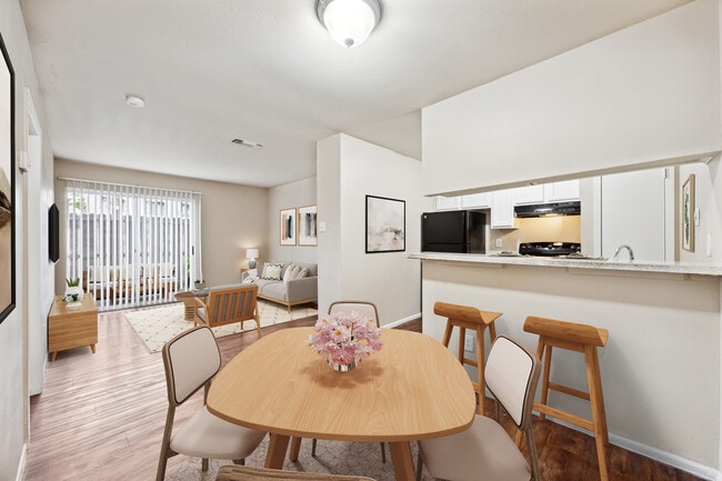 Hearthstone in San Antonio, TX - Foto de edificio - Building Photo