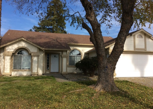 property at 1573 Hazel Ave