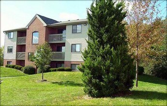 Windsor Place Apartments in Beavercreek, OH - Foto de edificio - Building Photo