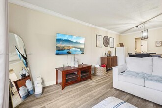 14500 SW 88th Ave in Palmetto Bay, FL - Building Photo - Building Photo