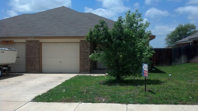 property at 3605 Dustin Ct
