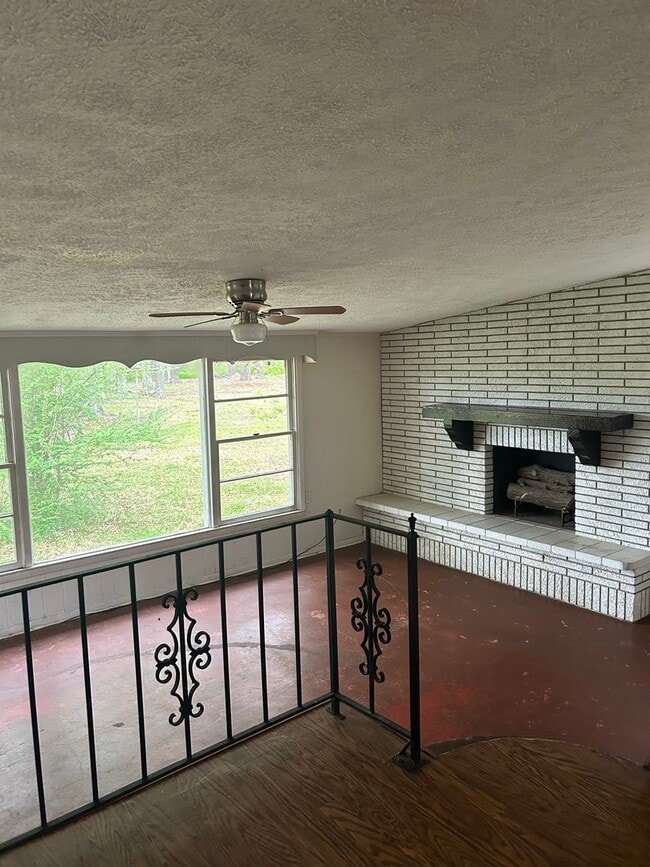 517 Griffin Ave in Savannah, GA - Building Photo - Building Photo