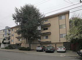 East Lake Court Apartments