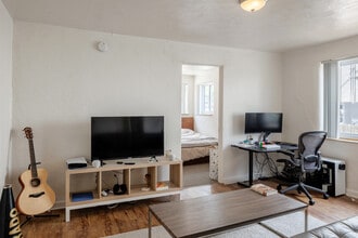 955 16th St in Boulder, CO - Building Photo - Interior Photo