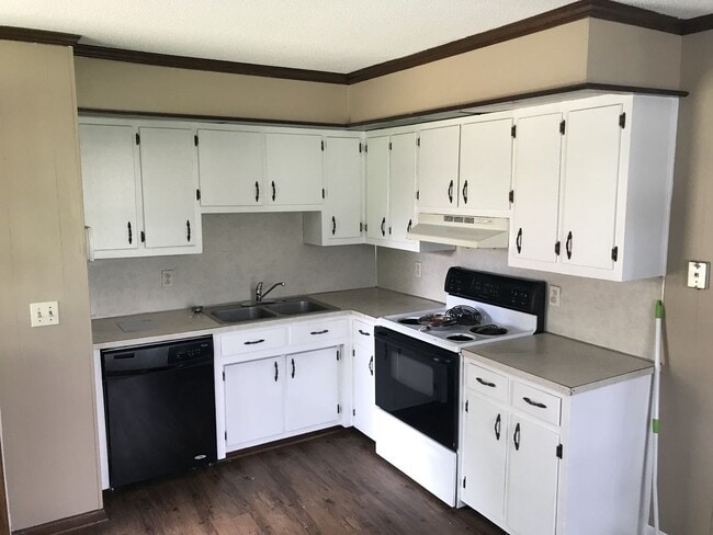135 Quita Cir, Unit B