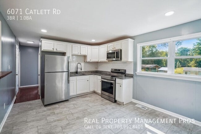 property at 6071 Catlett Rd
