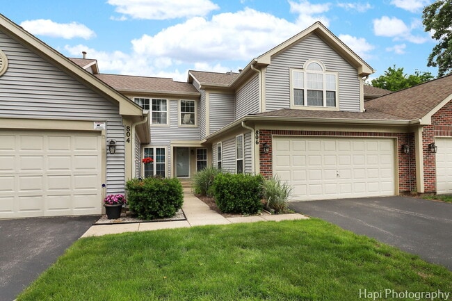 property at 806 N Shady Oaks Dr