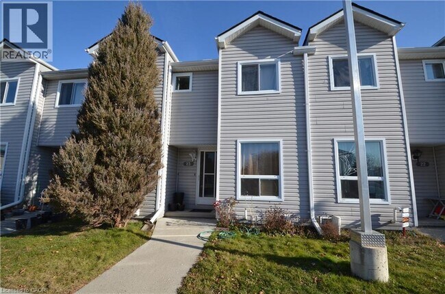 490 Grey St in Brantford, ON - Building Photo - Building Photo