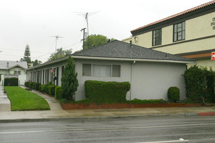 4511 E Anaheim St Apartments