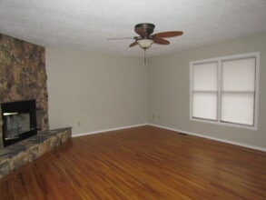 19700 Salem Rd in Waynesville, MO - Building Photo - Building Photo