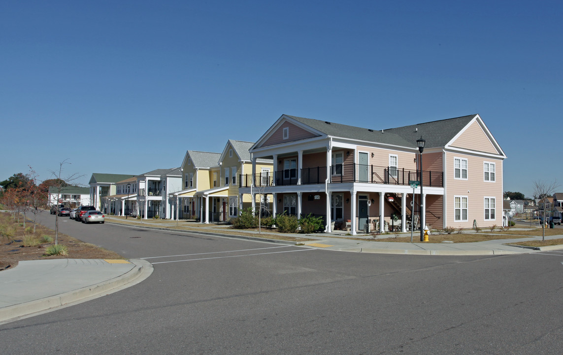 Barony Place in North Charleston, SC - Building Photo