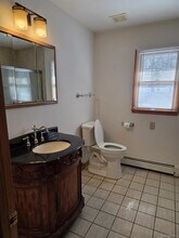 6 Honey Ln W in Miller Place, NY - Foto de edificio - Building Photo