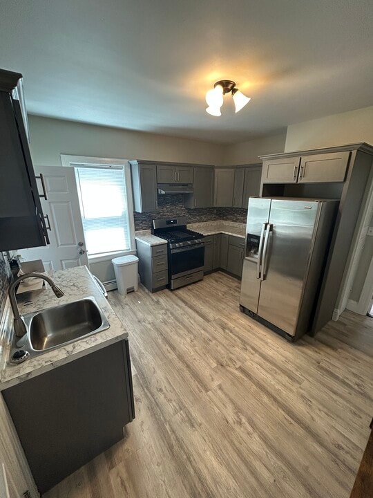 125 Calverley St, Unit 2 in Providence, RI - Building Photo