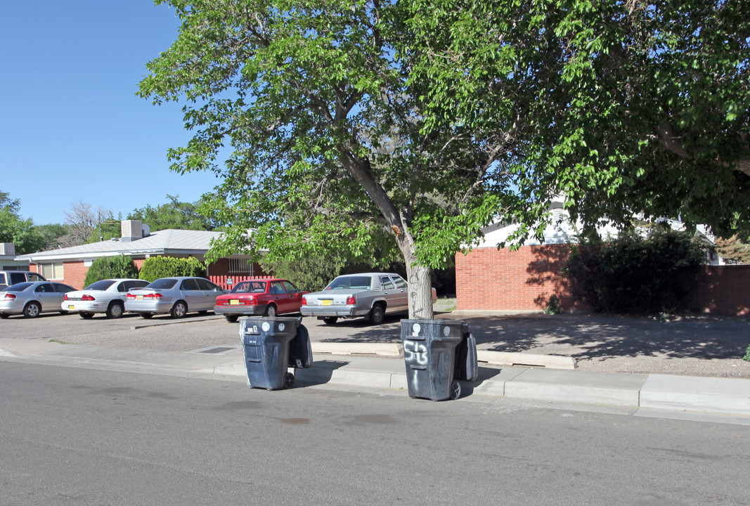 517 Kentucky St SE in Albuquerque, NM - Foto de edificio