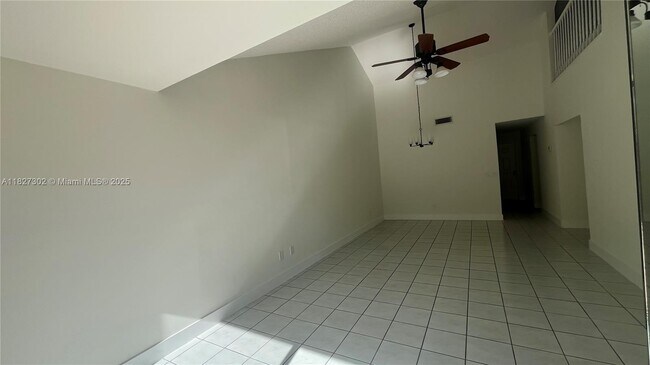 10295 SW 137th Pl in Miami, FL - Building Photo - Building Photo