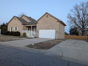 3931 Wood Ave in Archdale, NC - Building Photo - Building Photo