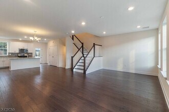 28 Colgate Dr in Morristown, NJ - Building Photo - Building Photo