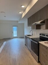 1036 Coronation Ave in Kelowna, BC - Building Photo - Building Photo