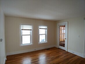 87 Russell St in Marlborough, MA - Building Photo - Building Photo