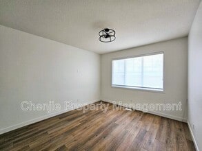 20960-20919 19 Ave NW in Edmonton, AB - Building Photo - Building Photo