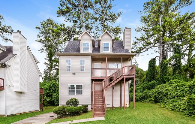 property at 2542 Etheridge Dr NW