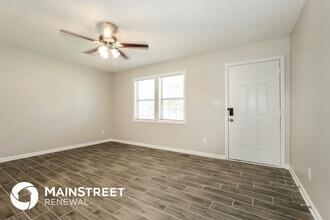 108 Hidden Hills Dr in Thomasville, NC - Building Photo - Building Photo