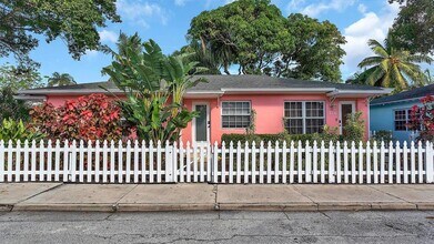 802 N J St in Lake Worth Beach, FL - Building Photo - Building Photo