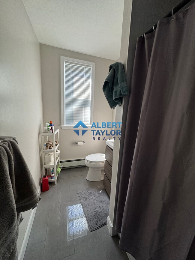 33 Shannon St, Unit 3