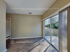 4204 Forest Island Dr in Orlando, FL - Building Photo - Building Photo