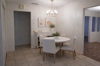 3315 Kensington Dr in Mesquite, TX - Foto de edificio - Building Photo