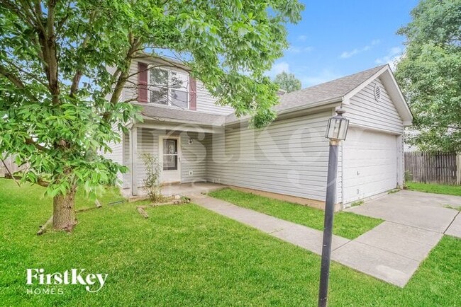 220 Woodstream Ct in Greenfield, IN - Building Photo - Building Photo