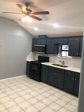 1522 N Dunlap Ave, Unit REAR in Mission, TX - Building Photo - Building Photo
