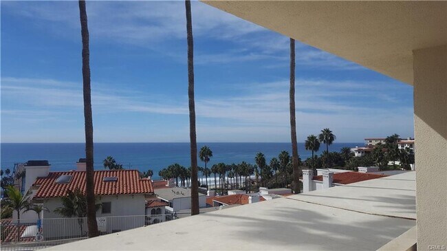 420 Monterey Ln #2A