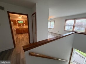 122 Pine Glen Rd in Langhorne, PA - Building Photo - Building Photo