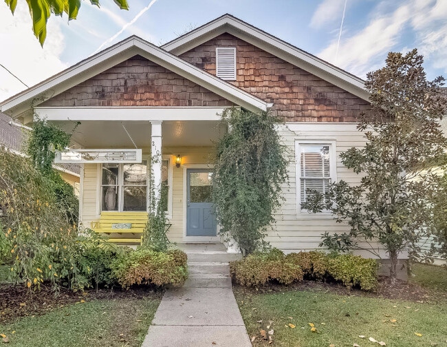property at 210 S 11th St