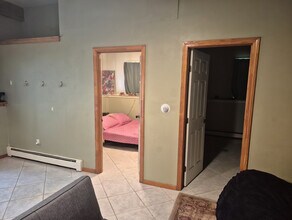 17 King Arthur Dr, Unit B in Farmington, NH - Building Photo - Building Photo