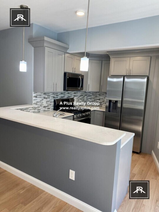 43 Cornwall St in Boston, MA - Building Photo