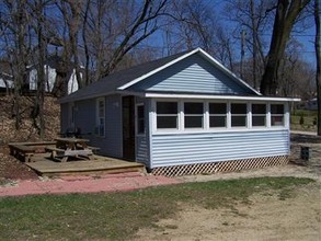 66246-66280 94th Ave in Dowagiac, MI - Foto de edificio - Building Photo