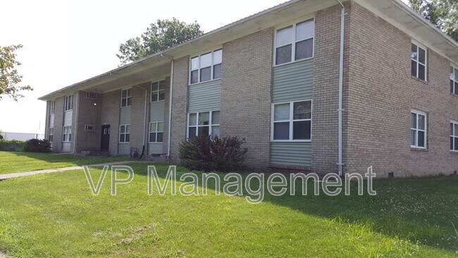 2609 Diehn Ave in Davenport, IA - Building Photo - Building Photo