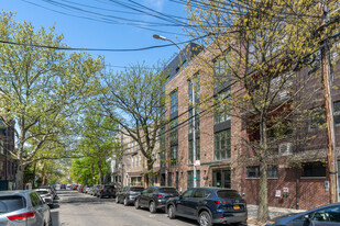 175 Jackson St in Brooklyn, NY - Foto de edificio - Building Photo