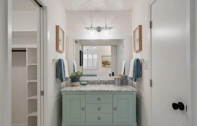 property at 3044 Franklin St