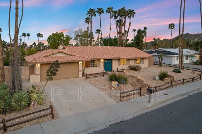 1334 S San Joaquin Dr in Palm Springs, CA - Building Photo - Building Photo