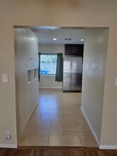 15360 Saticoy St in Van Nuys, CA - Building Photo - Building Photo