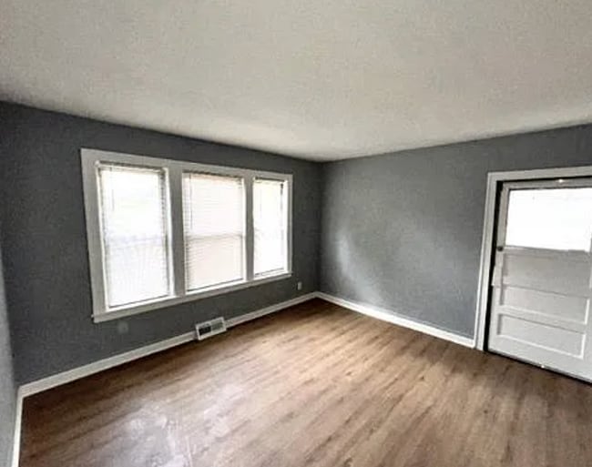 8601 S Kingston Ave in Chicago, IL - Building Photo - Building Photo