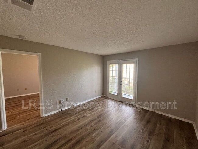 2550 N Alafaya Trail in Orlando, FL - Building Photo - Building Photo