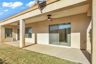 37 Stonemark Dr in Henderson, NV - Building Photo - Building Photo