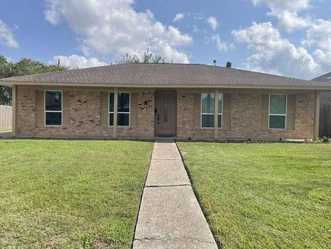 property at 10827 Sageriver Dr