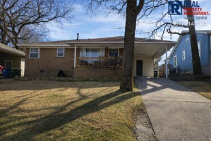 130 Sheridan Rd in North Little Rock, AR - Building Photo