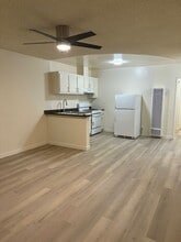 1811 7th St in Santa Monica, CA - Building Photo - Interior Photo